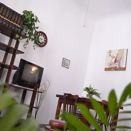 Casa Tua A Due Passi Da Ortigia!